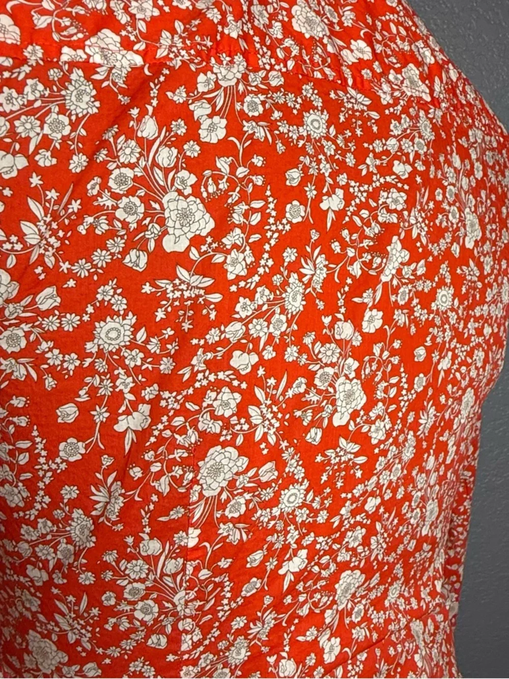 J. Crew Red Floral Button Down Shirt Size 6 Cotton Long Sleeve‎ Fitted Liberty